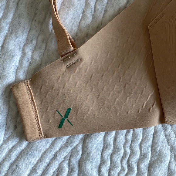 Knix Wingwoman Bra 6+ - Picture 2 of 7